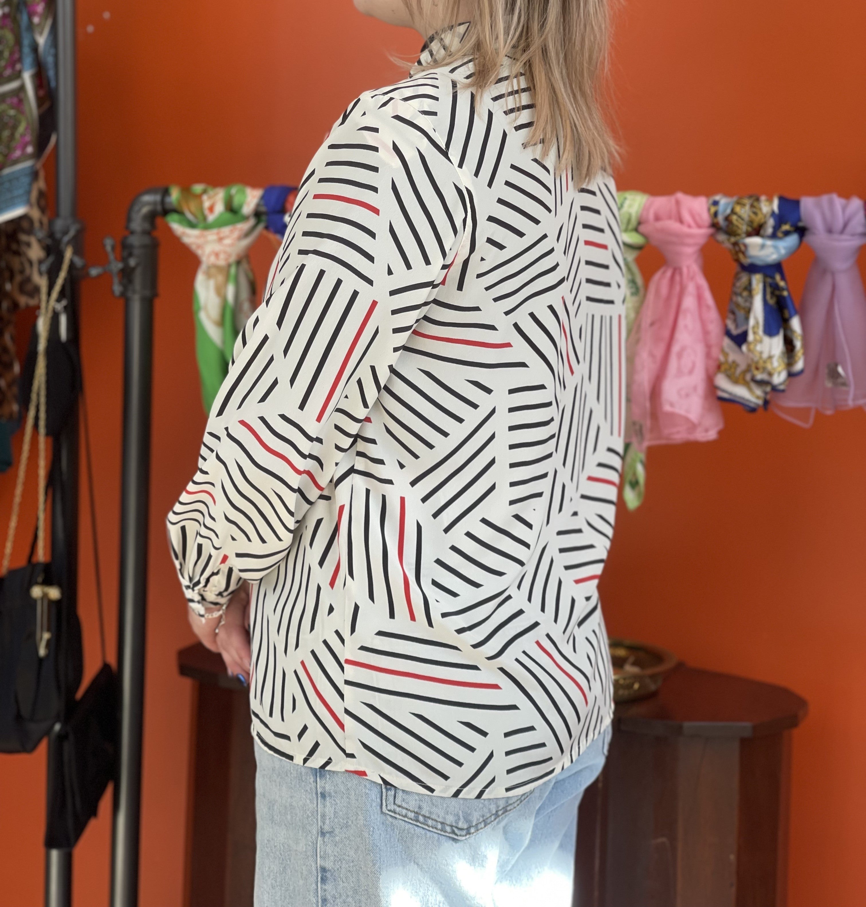 Vintage Alfred Dunner Geometric White Blouse with Pussybow Tie Size Medium