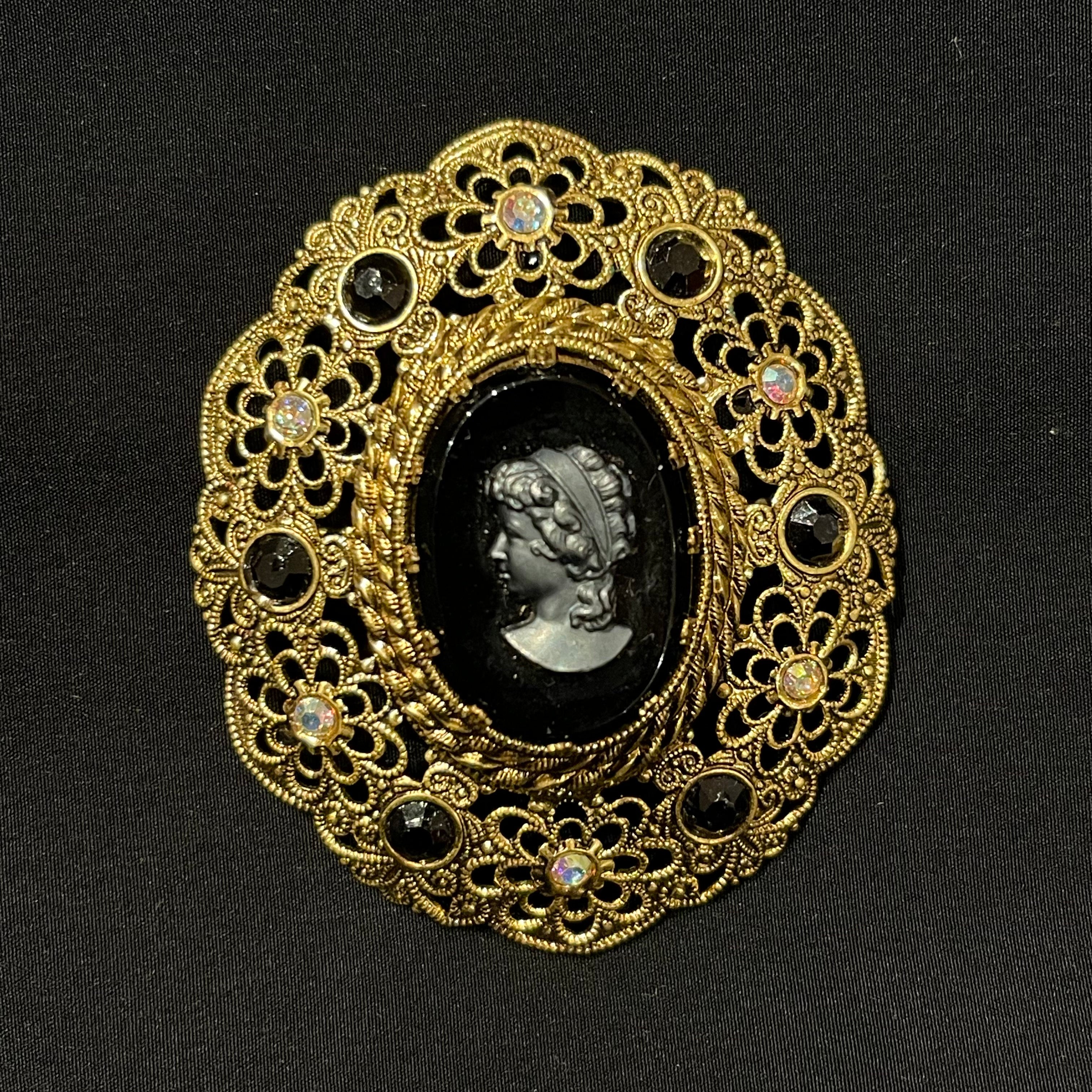 Ornate Vintage Gold and Black Oval Cameo Brooch