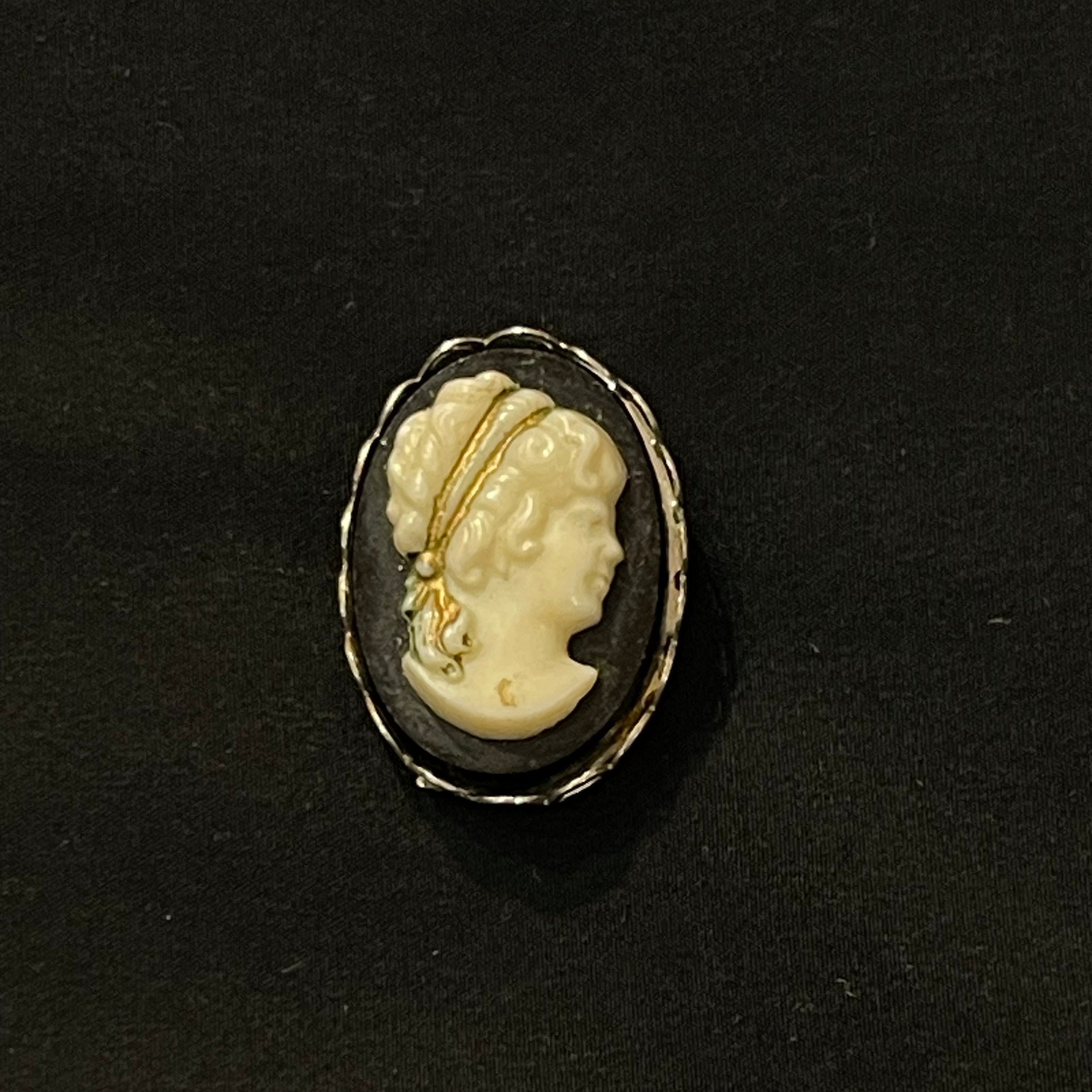 Mini Black & White Vintage Oval Cameo Brooch