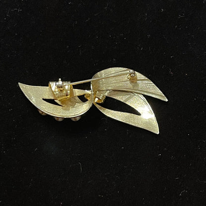 Vintage Gold Abstract Brooch with Pearls