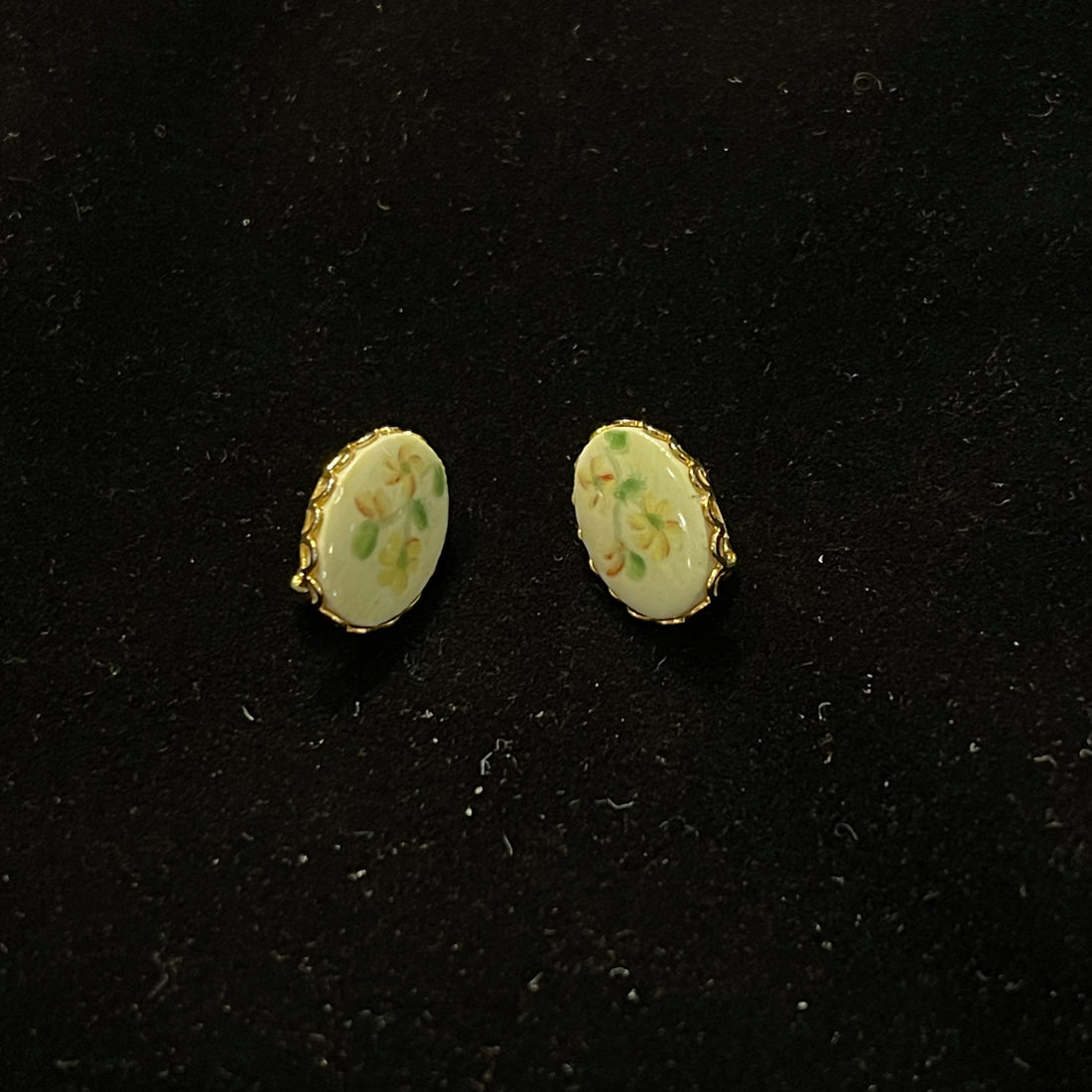 Vintage Oval White and Yellow Floral Porcelain Clip-On Earrings