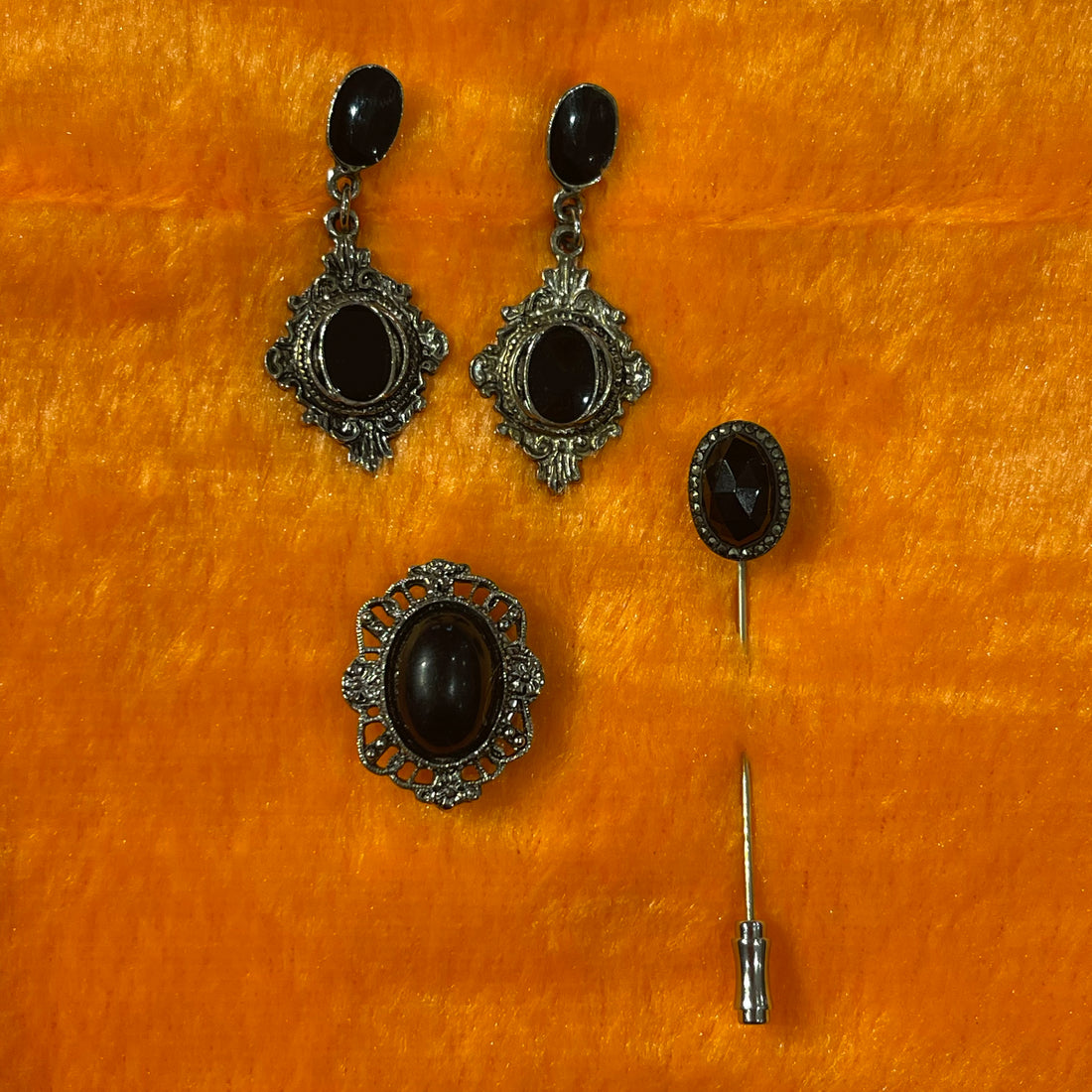 Vintage Ornate Jewelry Silver Tone &amp; Black Set