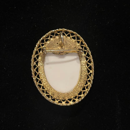 Oval White &amp; Black Cameo Brooch Pendant With Gold Trim